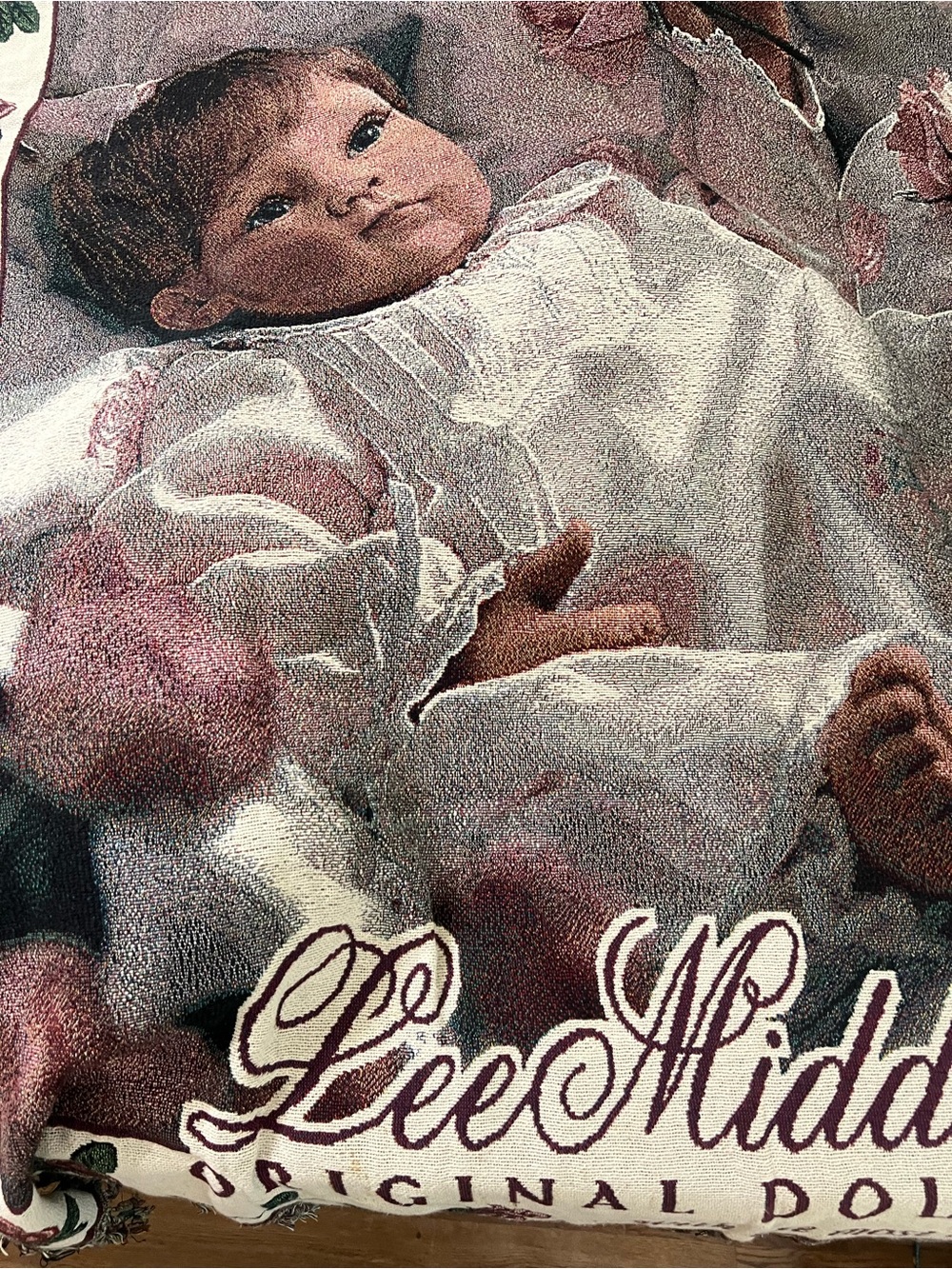 Lee Middleton Original Doll Throw